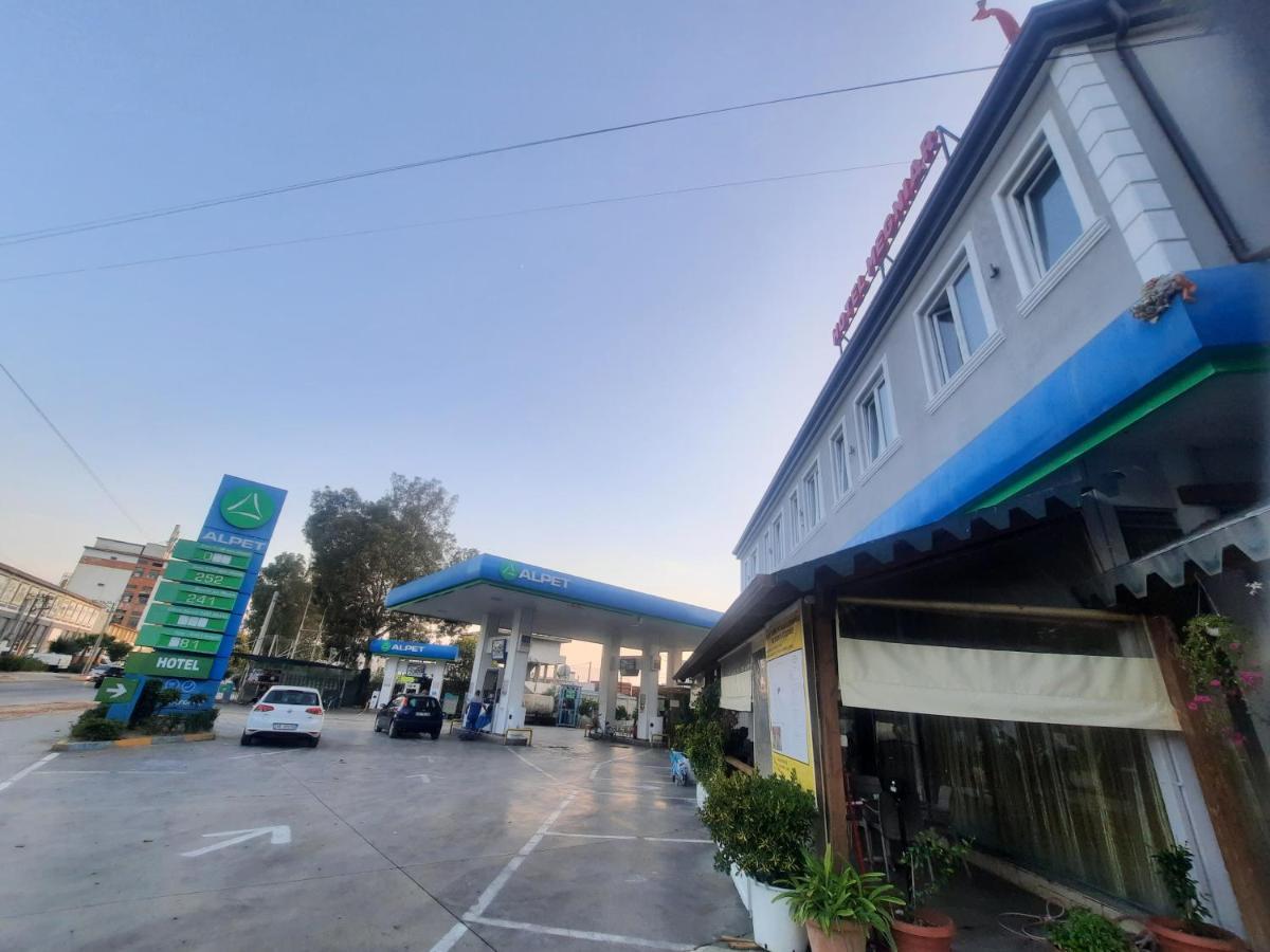 Hotel Megniar Lushnjë 外观 照片